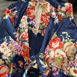 Floral Plus Size Robe 💕💕💕💕🥰🥰🥰